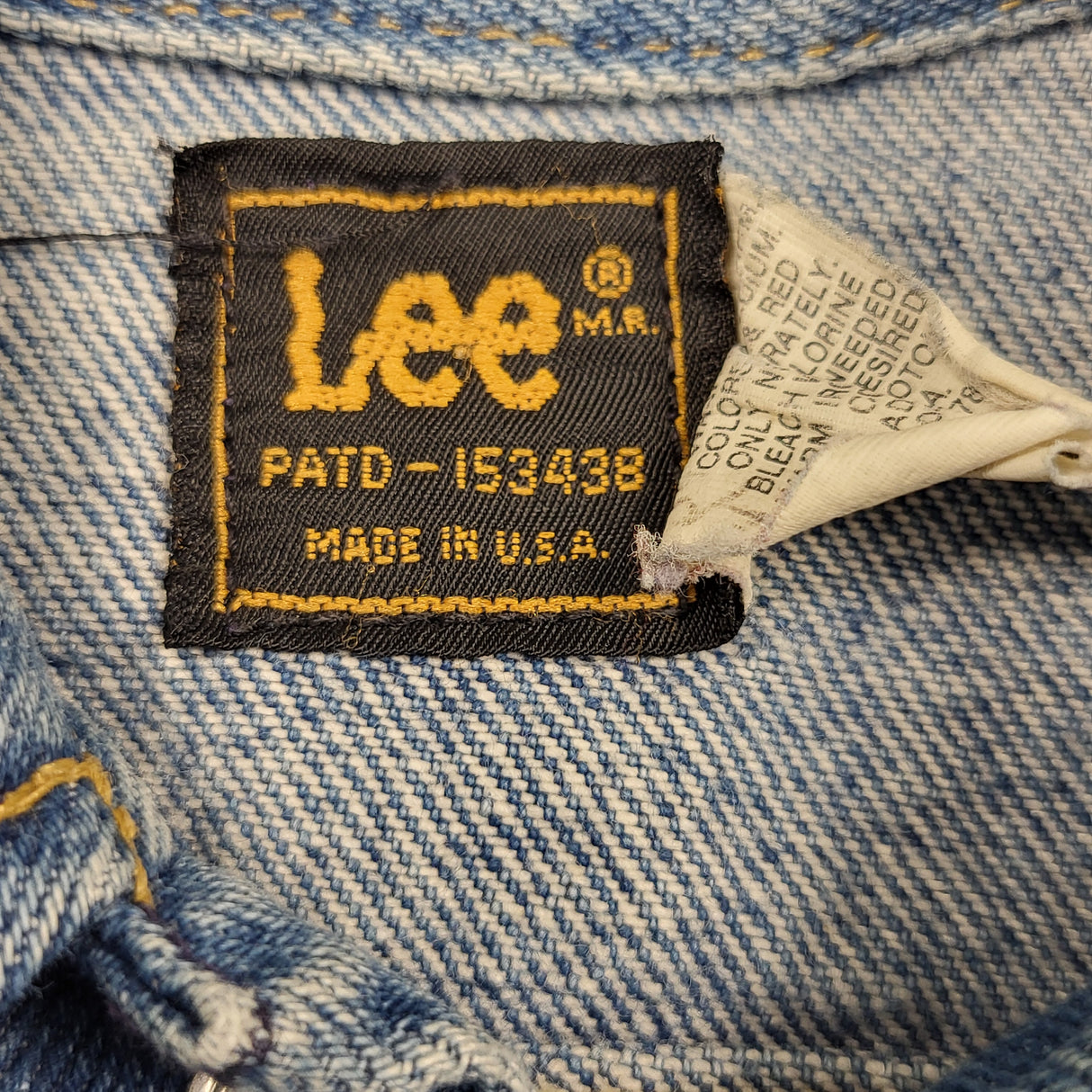 Vintage late 70s / early 1980s Lee Riders denim jacket. Size 7