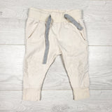Go Little One Go anti-slip organic cotton crawling pants. Size 6-15 months