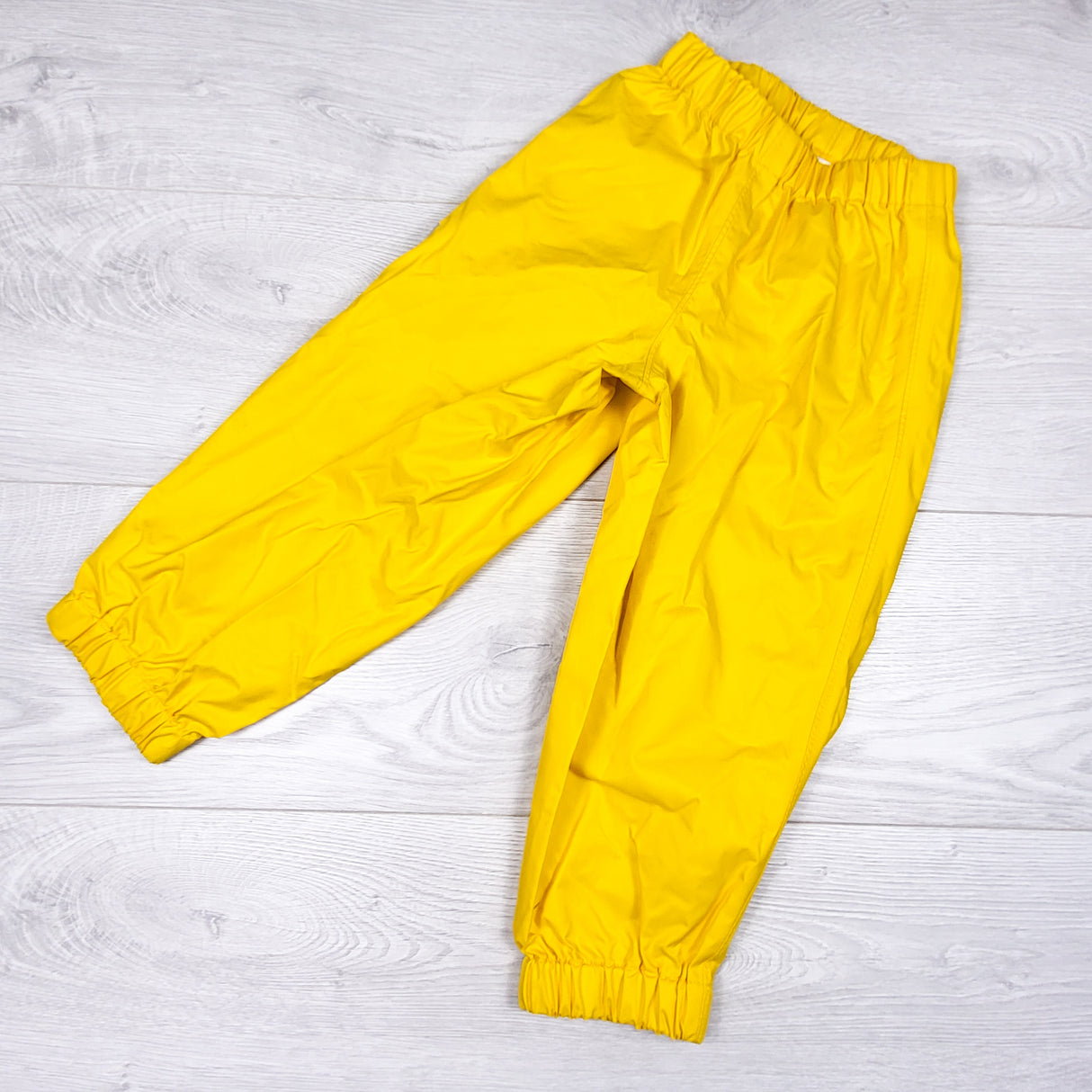MEC yellow rain pants. Size 3T