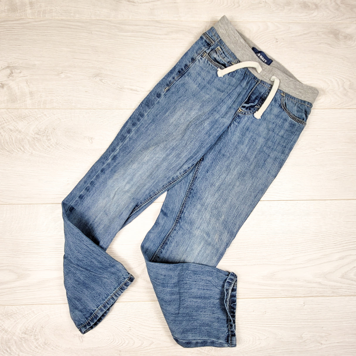 Old Navy relaxed fit drawsting jeans. Size 5T