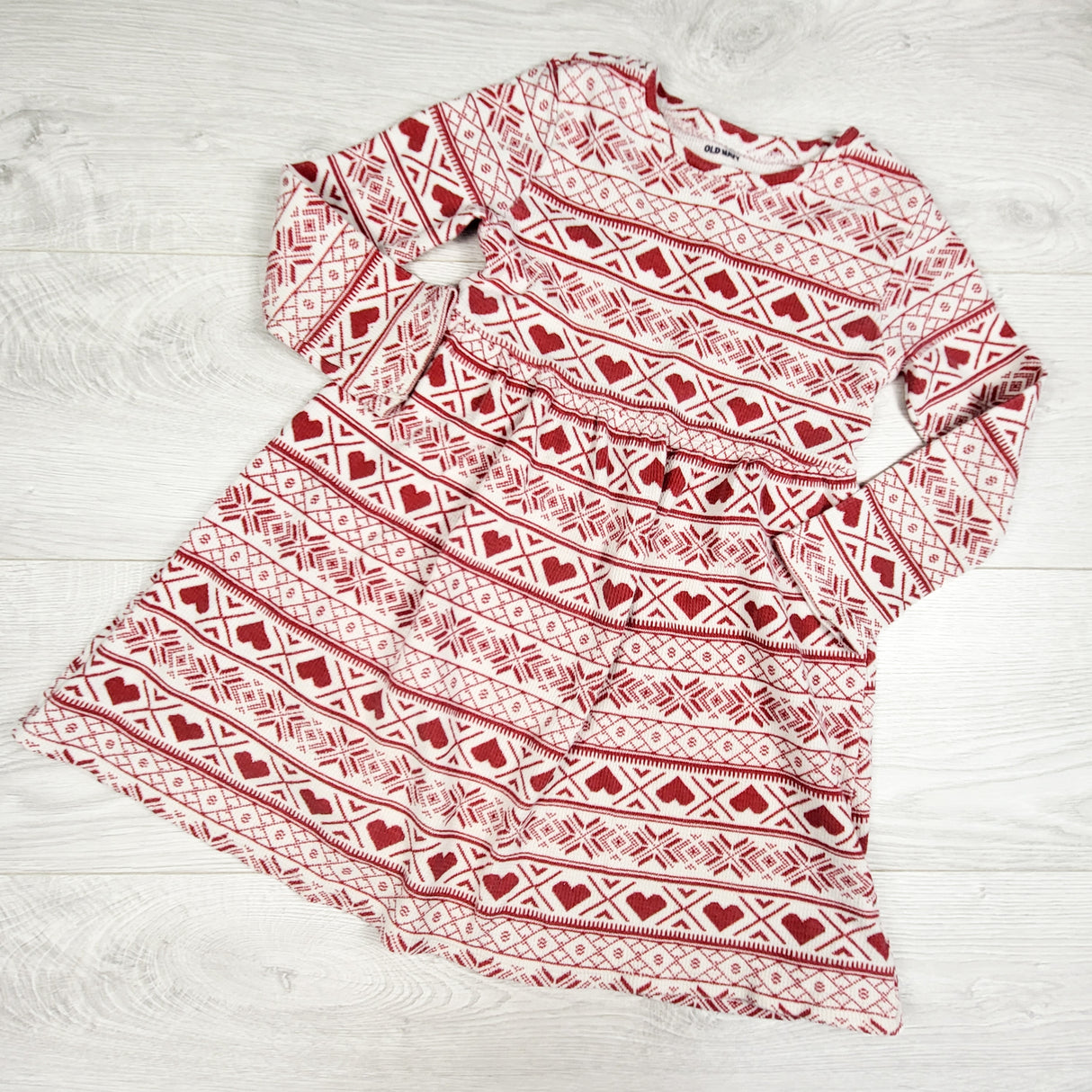 Old Navy white and red winter themed waffle knit dress. Size 5T