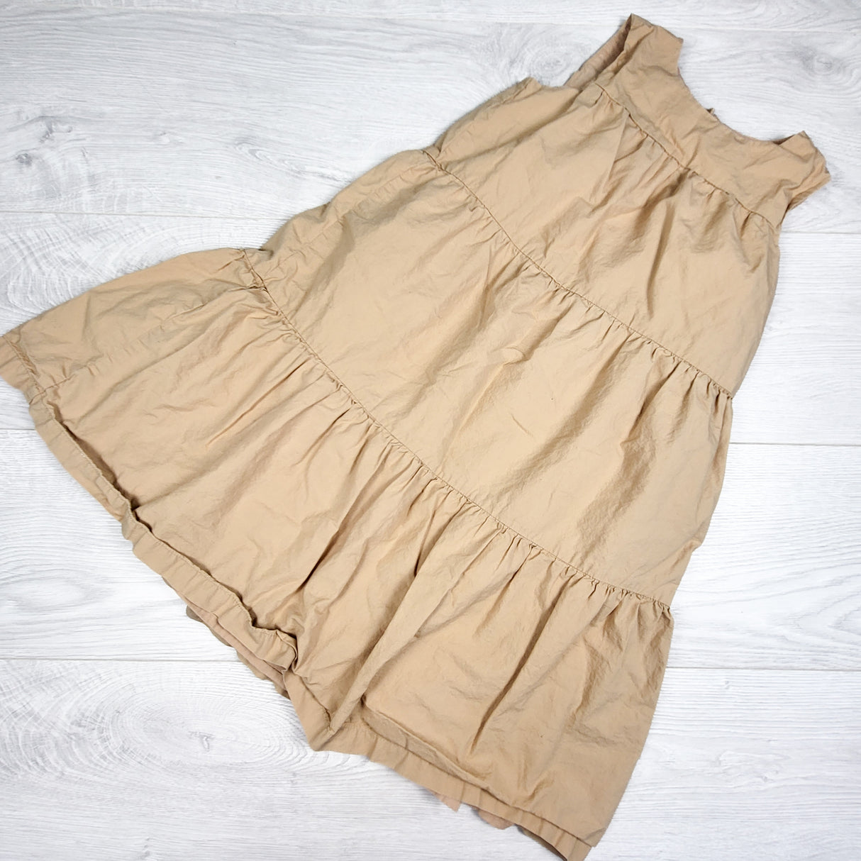 Gap beige sleeveless dress. Size 4/5T