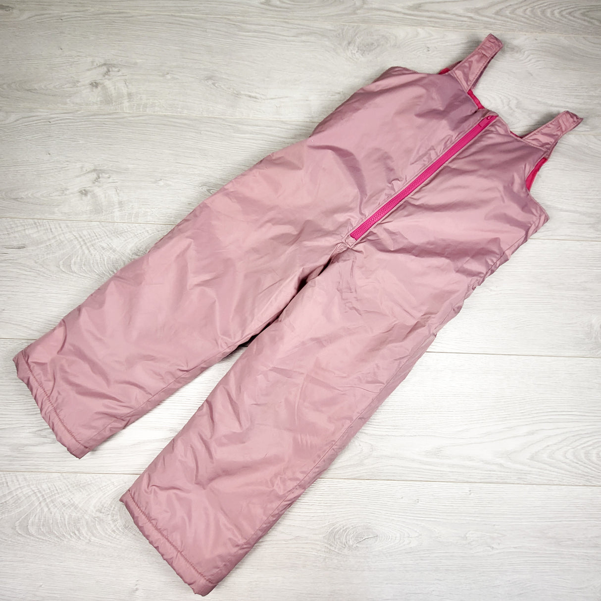 Old Navy pink snow pants. Size 5T