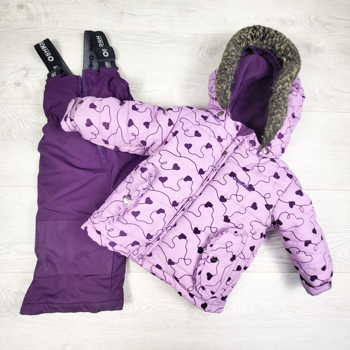 Oshkosh purple 2pc snowsuit. Size 12 months
