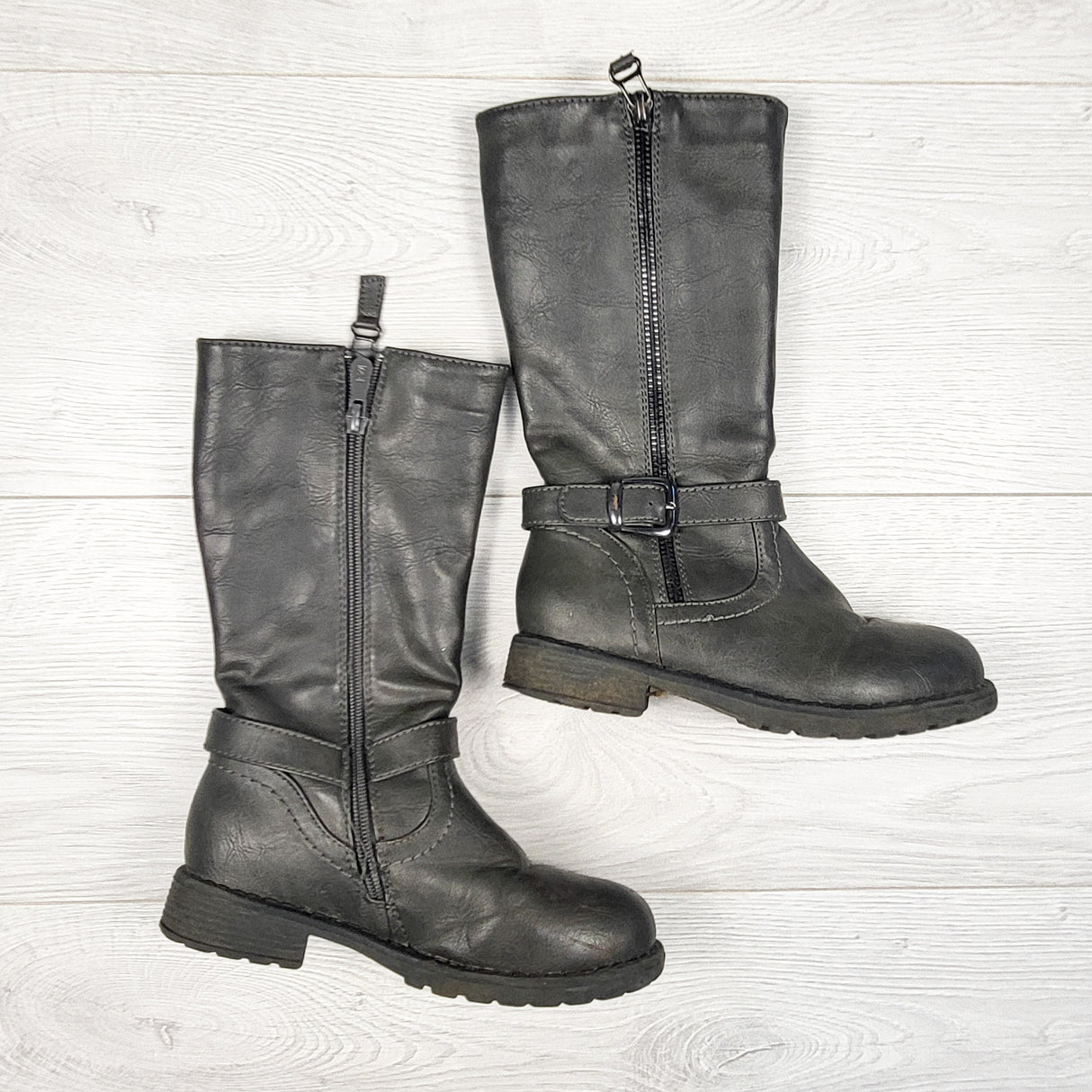 Taxi side zipper boots. Size 13