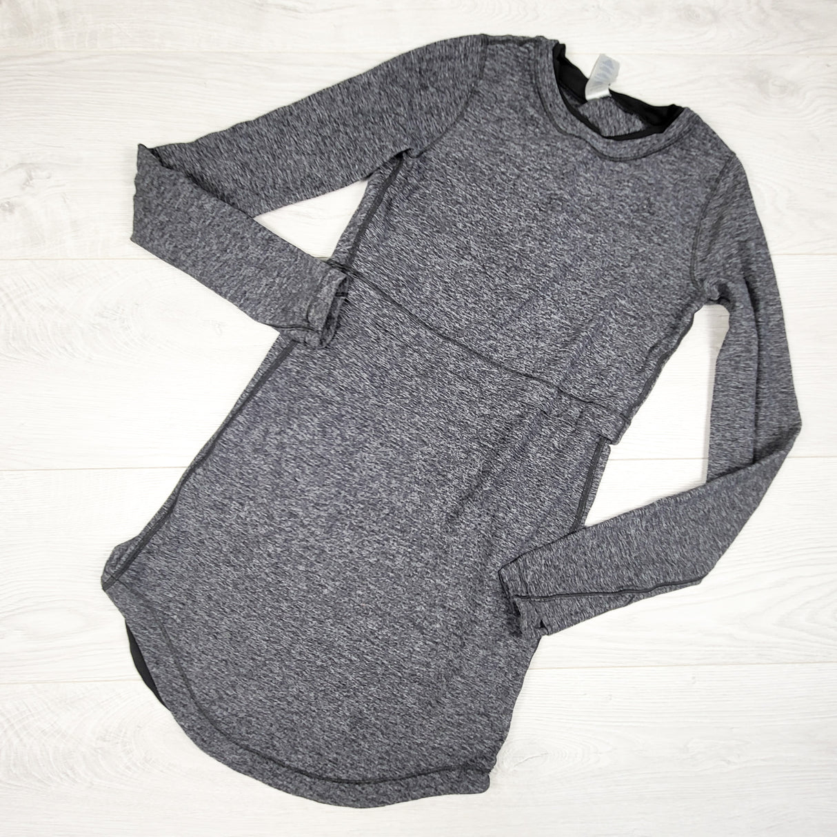 Ivivva (Lululemon) heathered grey long sleeve dress. Size 8