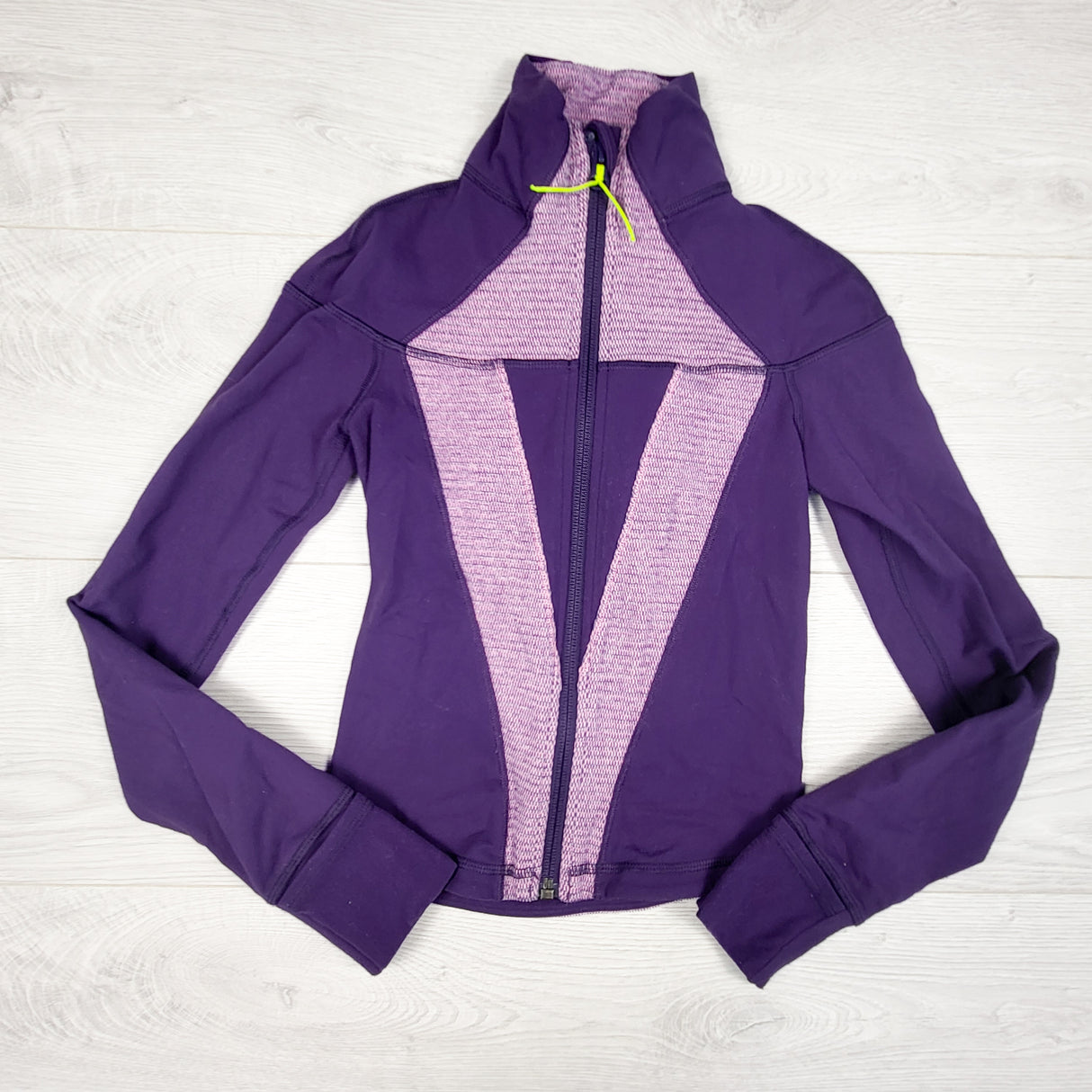 Ivivva (Lululemon) purple zip up active jacket. Size 6