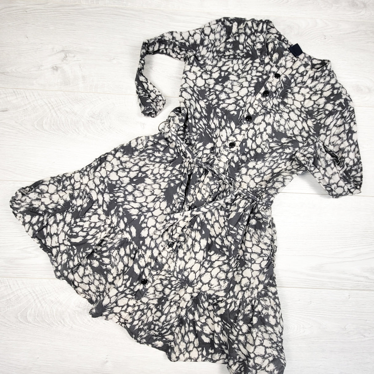 Gap grey floral print dress. Size 8