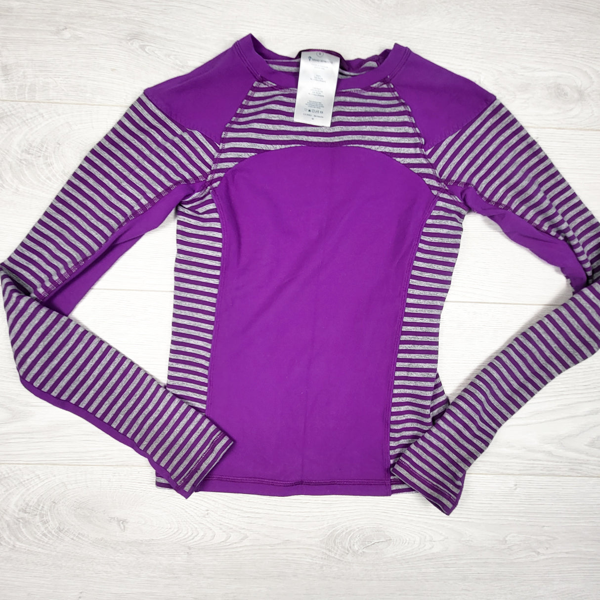 Ivivva (Lululemon) purple striped active top. Size 8