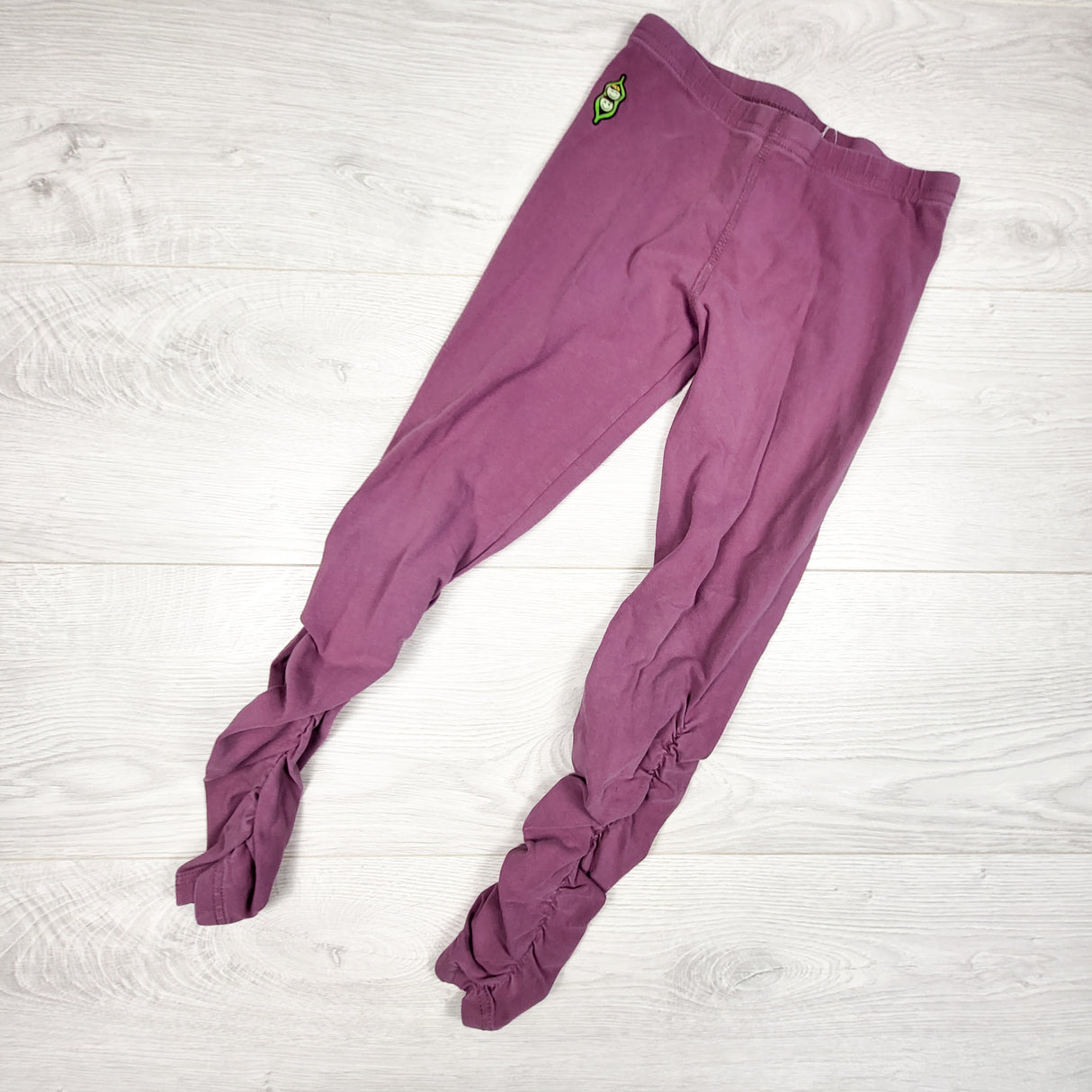 Peekaboo Beans purple ruched leggings. Size 7
