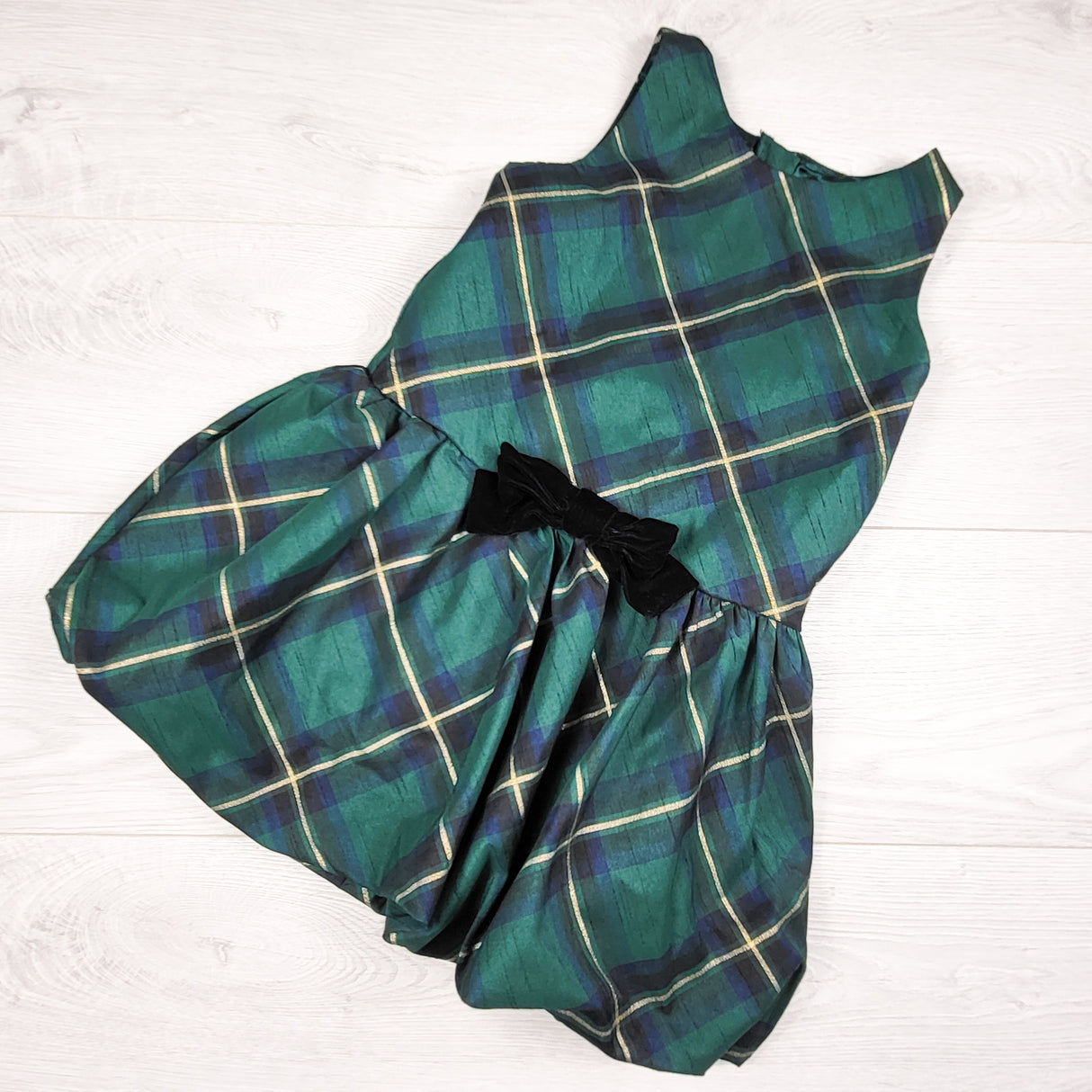 Gymboree green plaid dress. Size 6