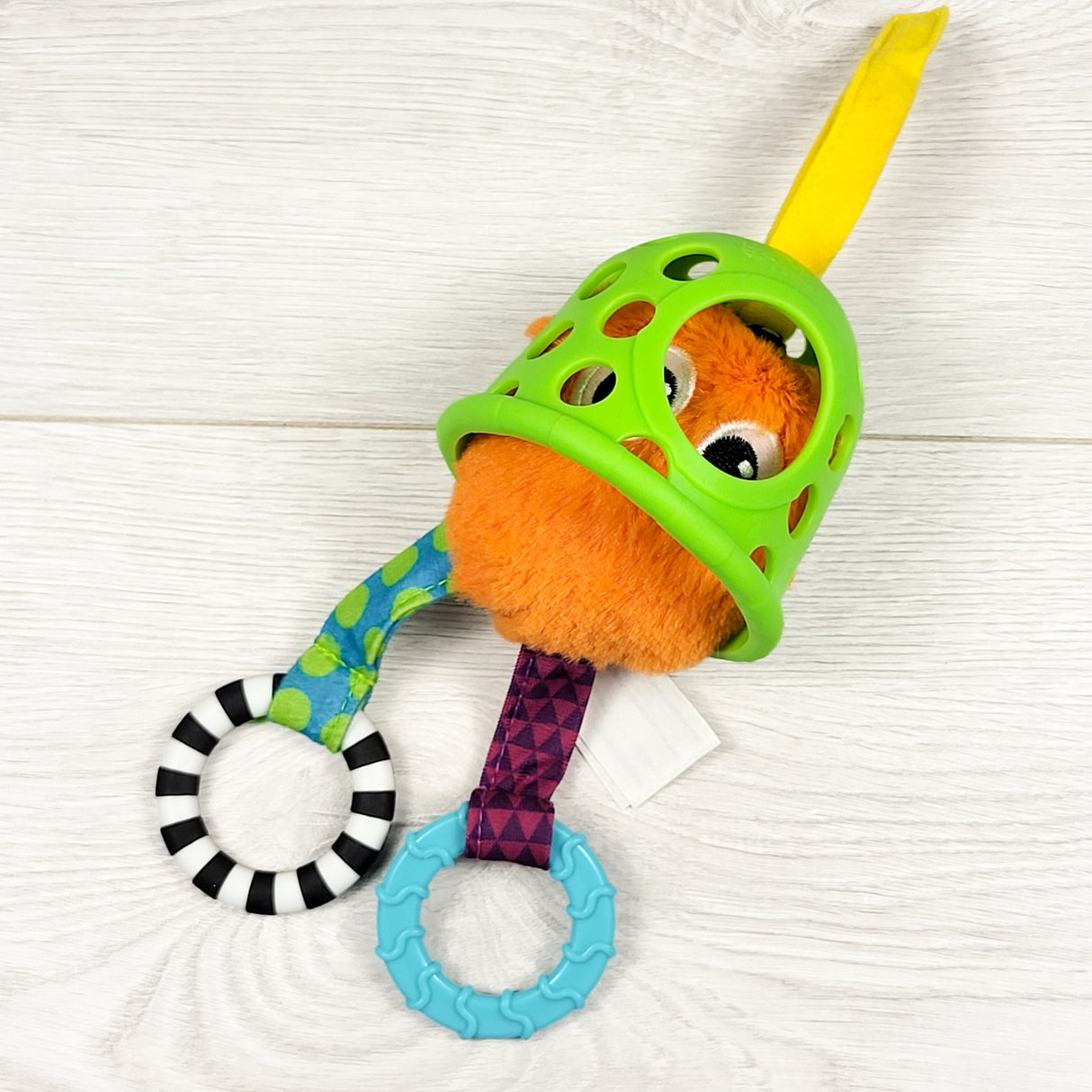 Sassy "Peek & Pull" Giggle Guy Jittery Baby Toy