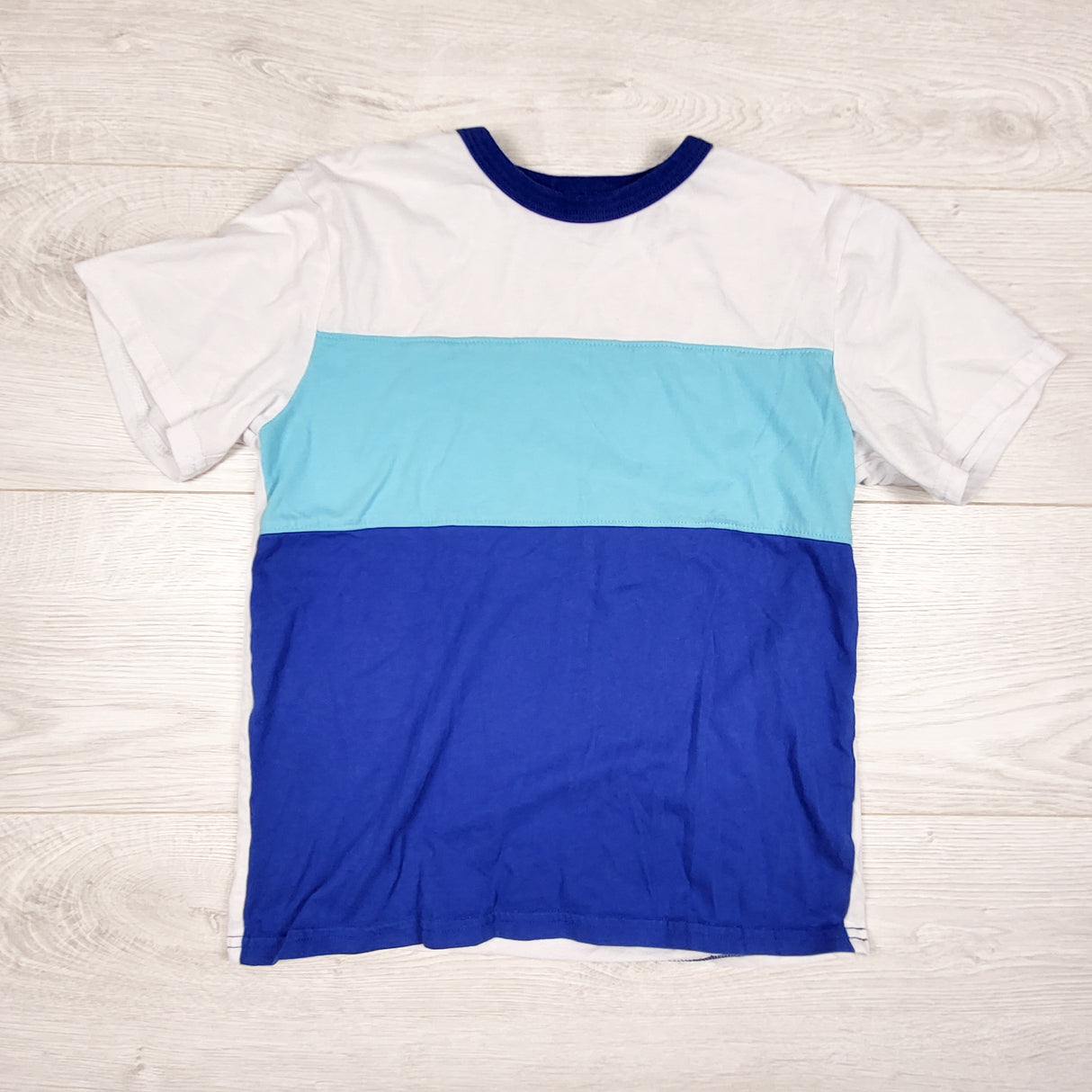 Children's Place tri-striped t-shirt. Size 7/8