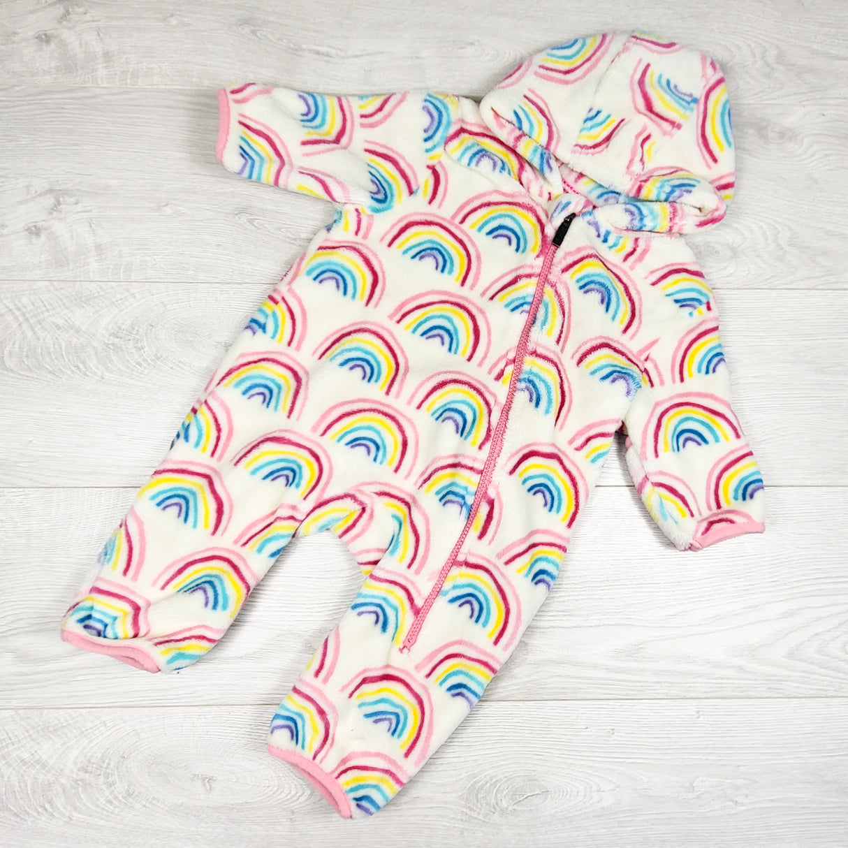 Hatley plush rainbow print bunting suit. Size 6-9 months
