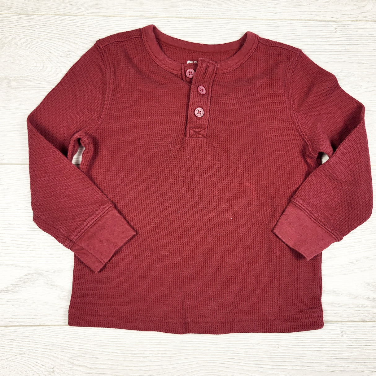 Old Navy burgundy waffle knit shirt. Size 3T