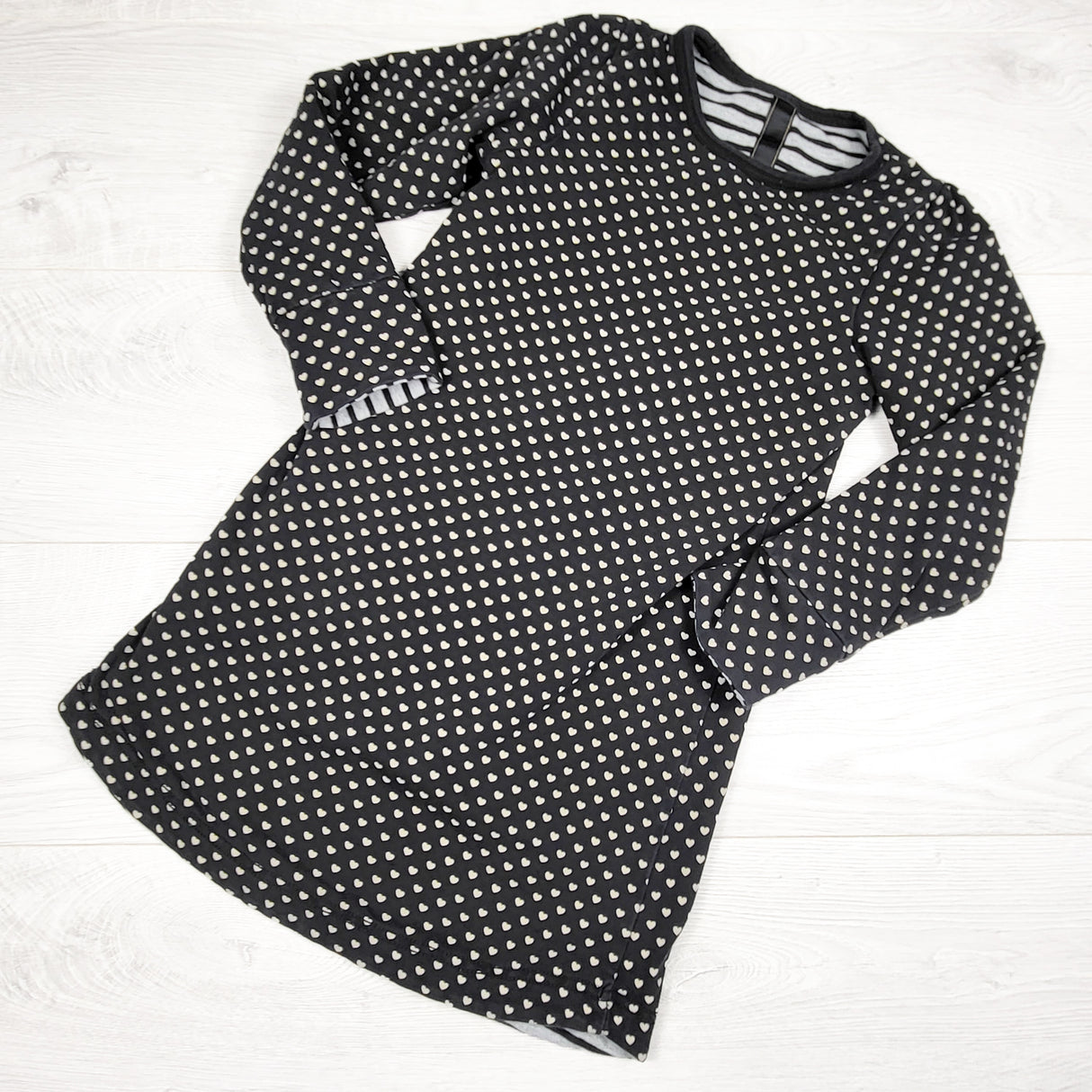 Peekaboo Beans double knit reversible dress (hearts and striped.) Size 7