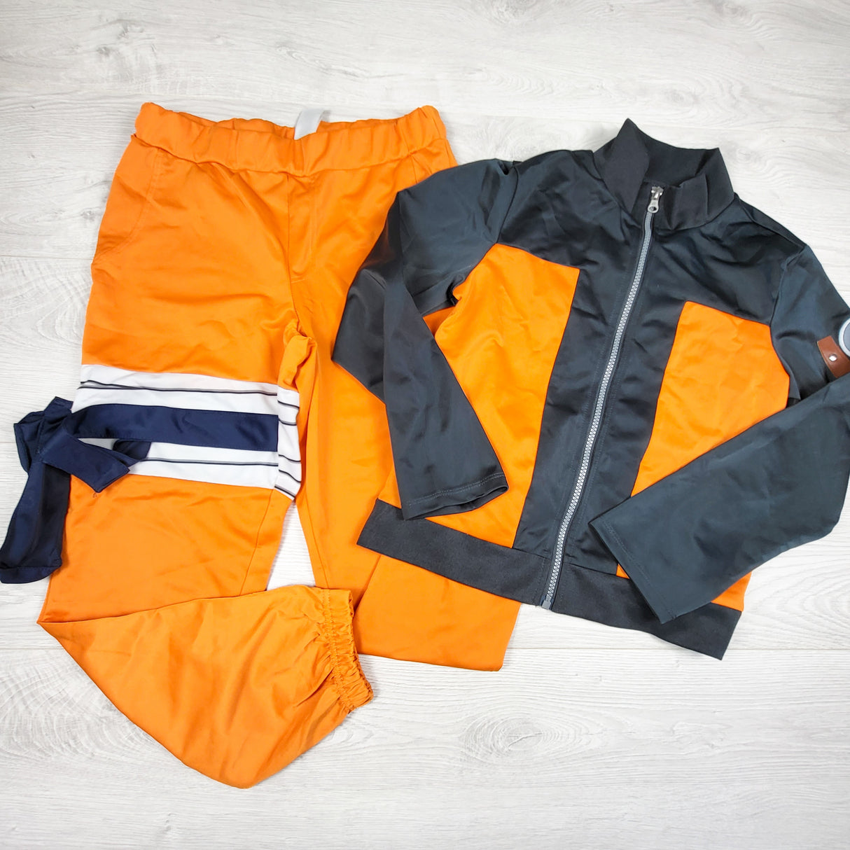 Naruto Shippuden costume. Size 8-10 Years (missing headband)