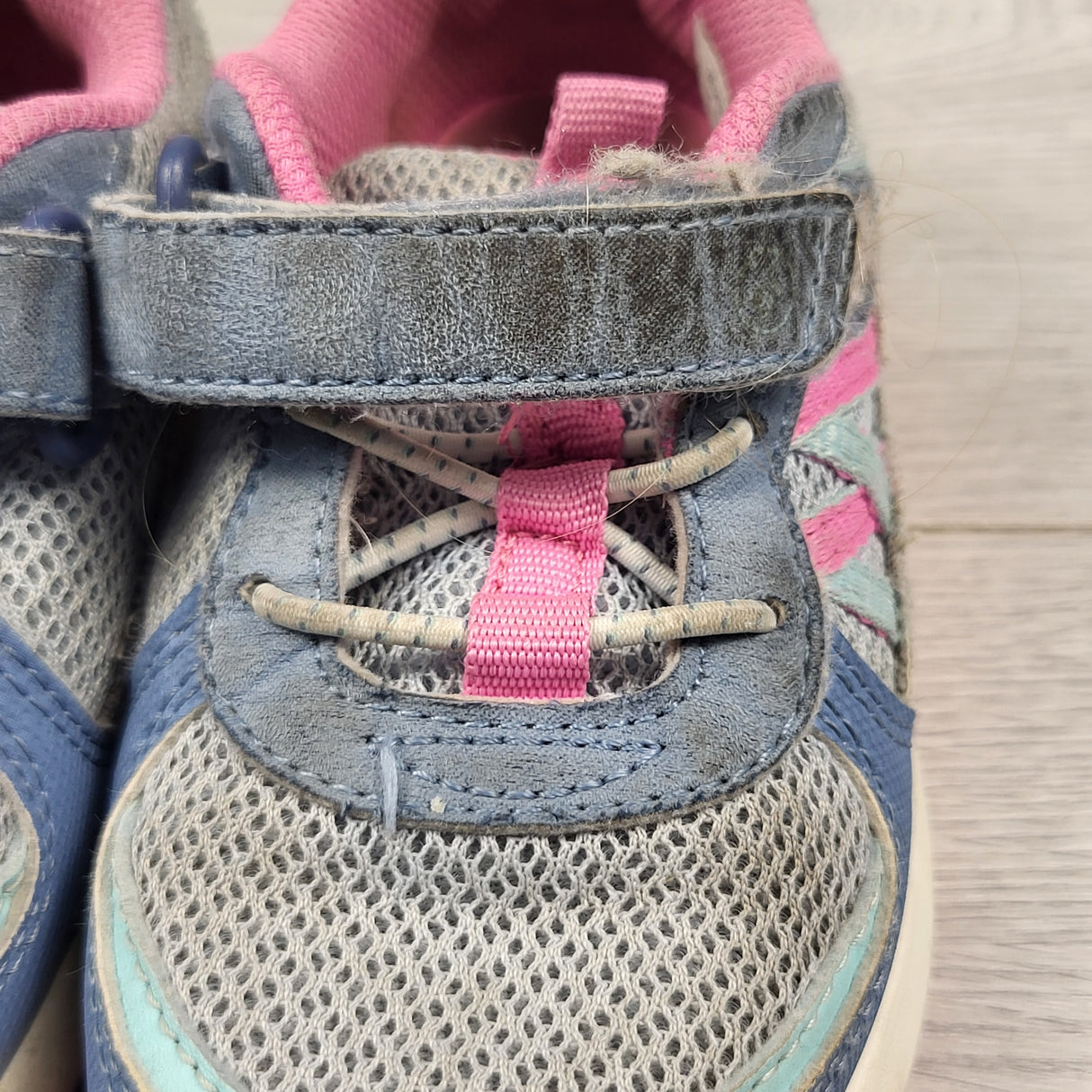 Stride Rite running shoes. Size 9M