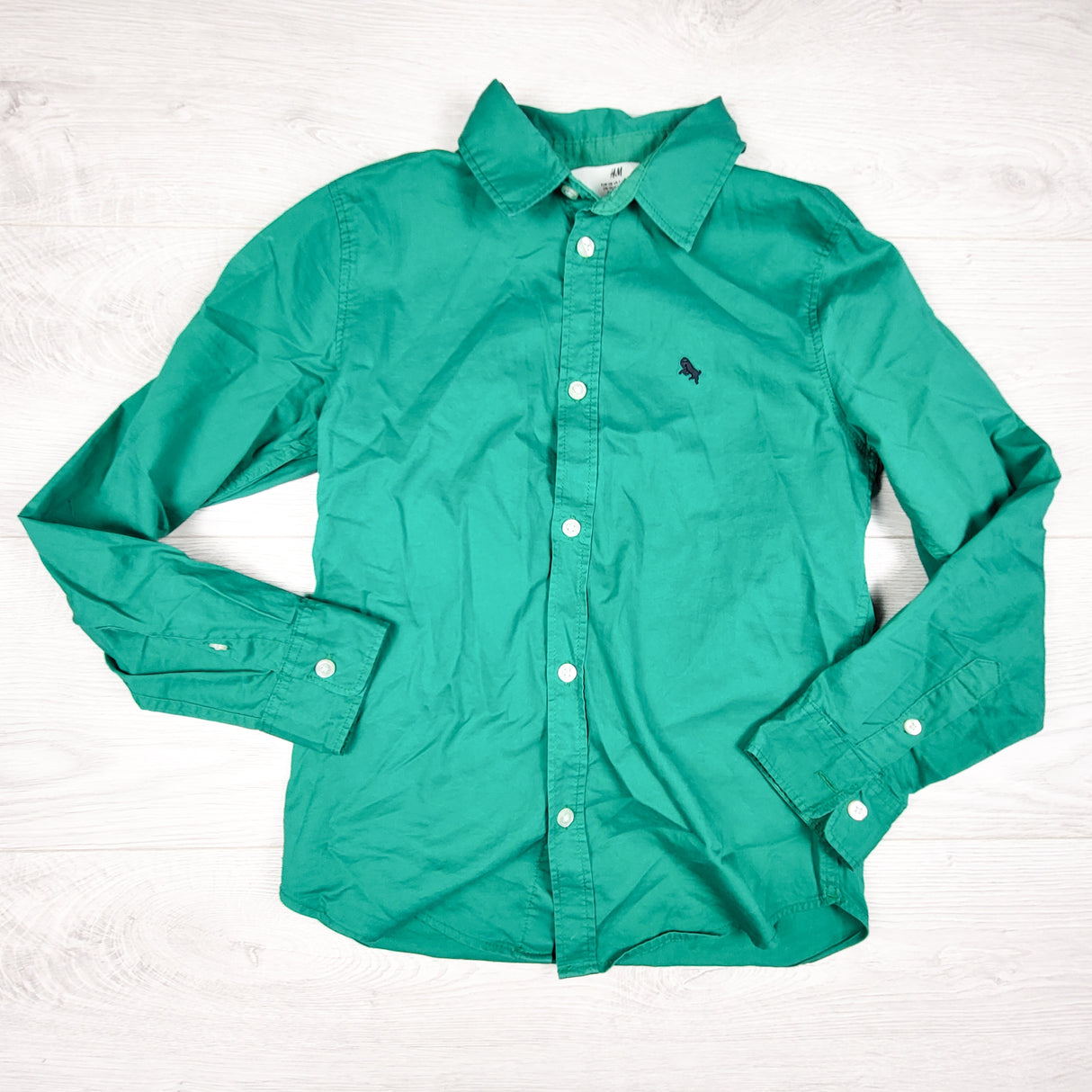 H and M green button down shirt. Size 7/8
