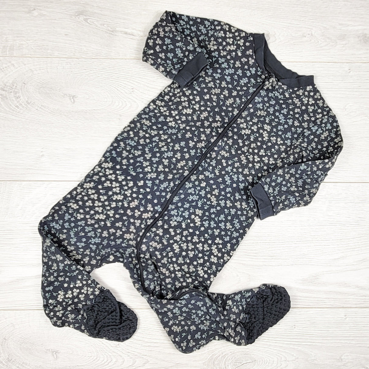 George grey floral print zippered sleeper. Size 12-18 months