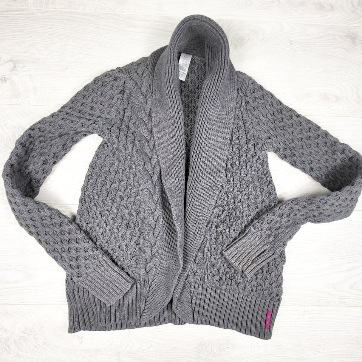 Ivivva (Lululemon) grey "Warm & Fuzzy" Chunky Cable Knit Cardigan. Size 8