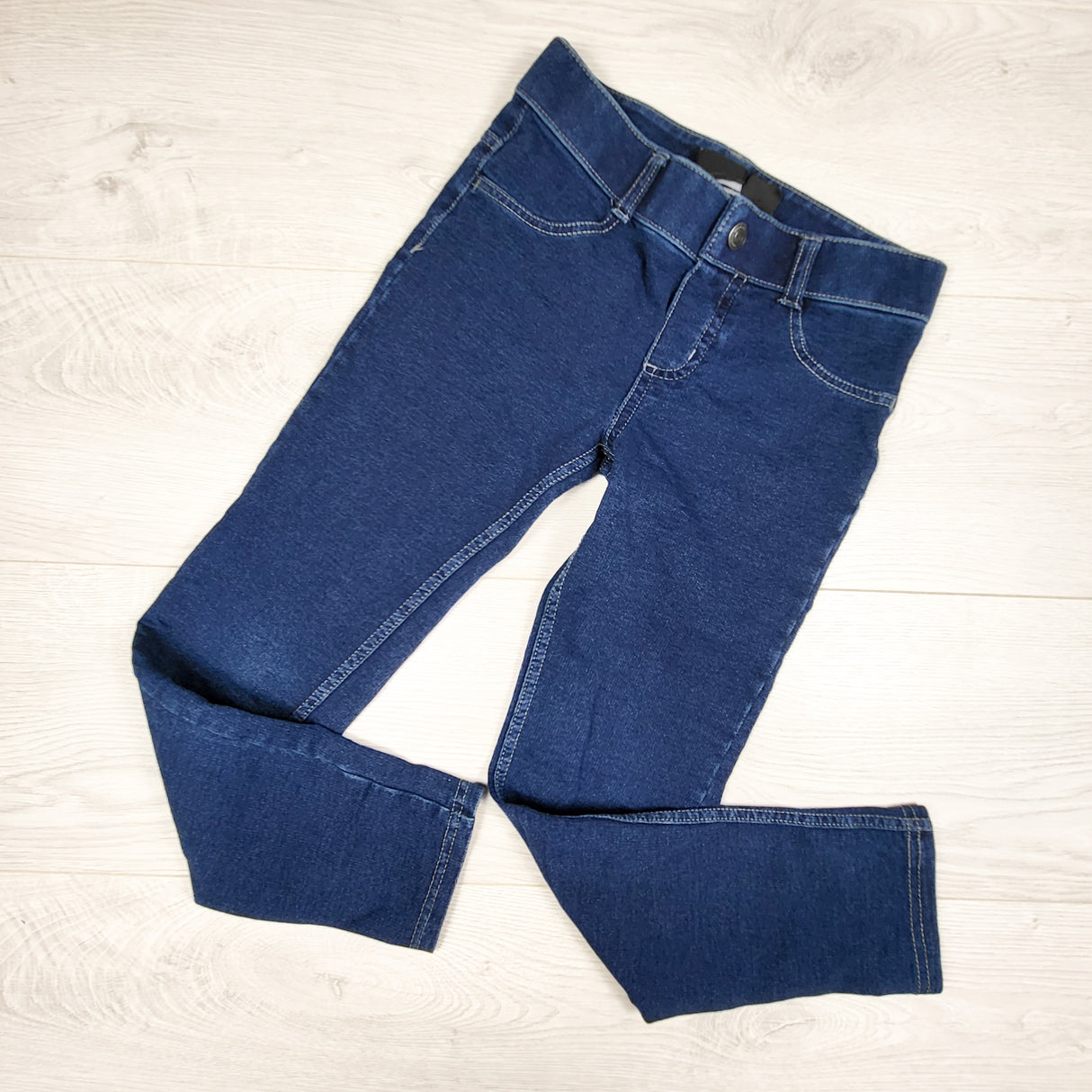 Calvin Klein pull-on jeggings. Size 7