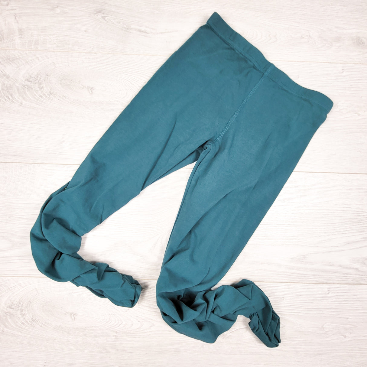 Peekaboo Beans teal ruched leggings. Size 7