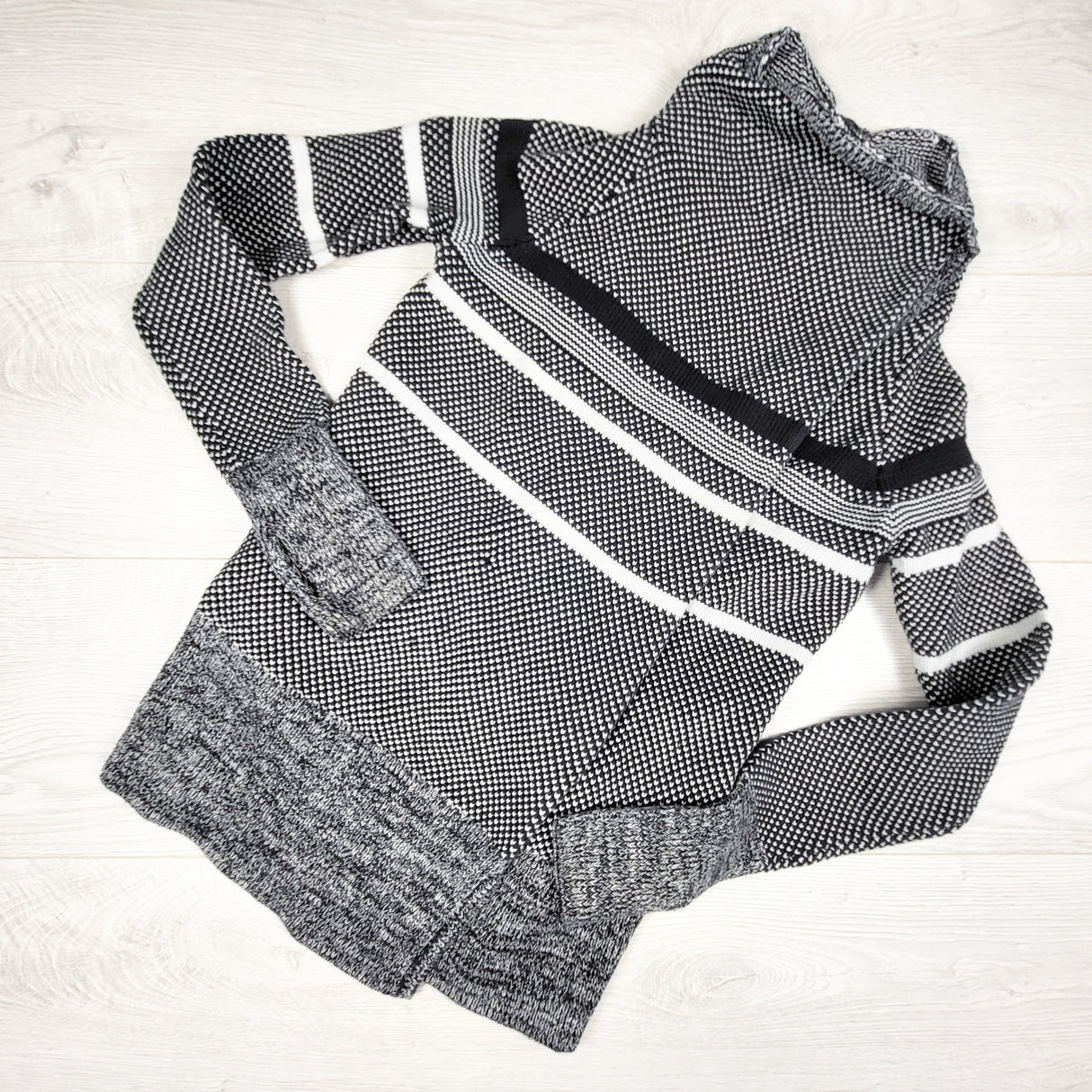 Ivivva (Lululemon) "Feelin' Toasty" Multi-Way Wrap Cardigan Sweater. Size 10