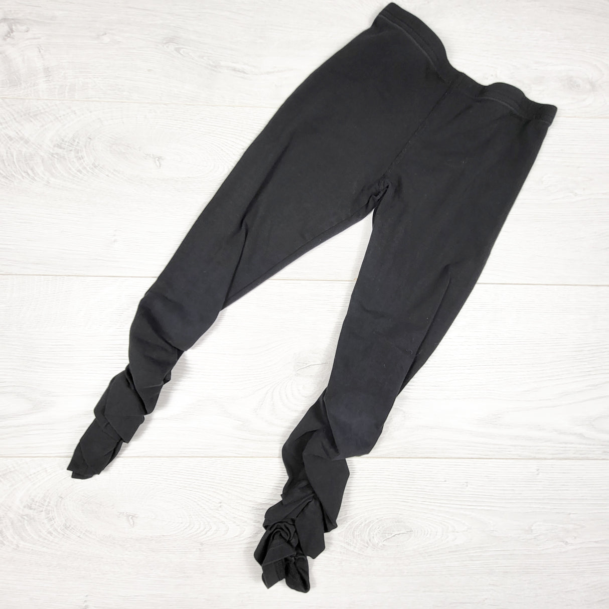 Peekaboo Beans black ruched leggings. Size 7