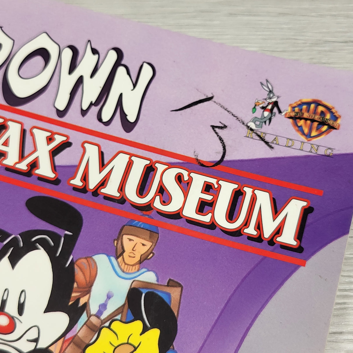 Vintage 1995 Animaniacs "Meltdown at the Wax Museum" soft cover book - AS IS