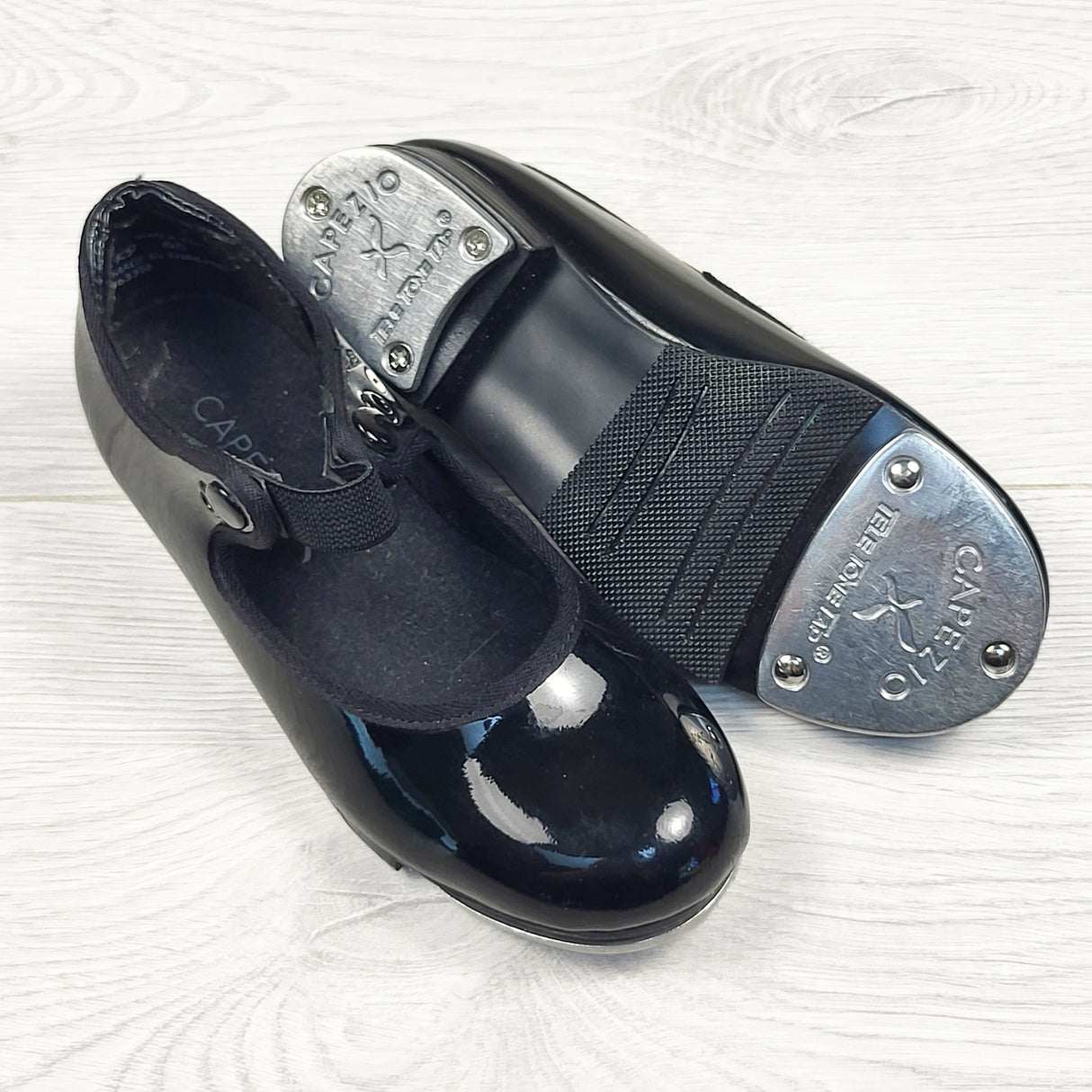 Capezio black tap shoes. Size 9M