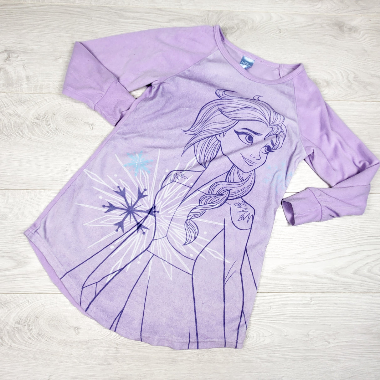 Disney Frozen purple Elsa sleep gown. Size 6