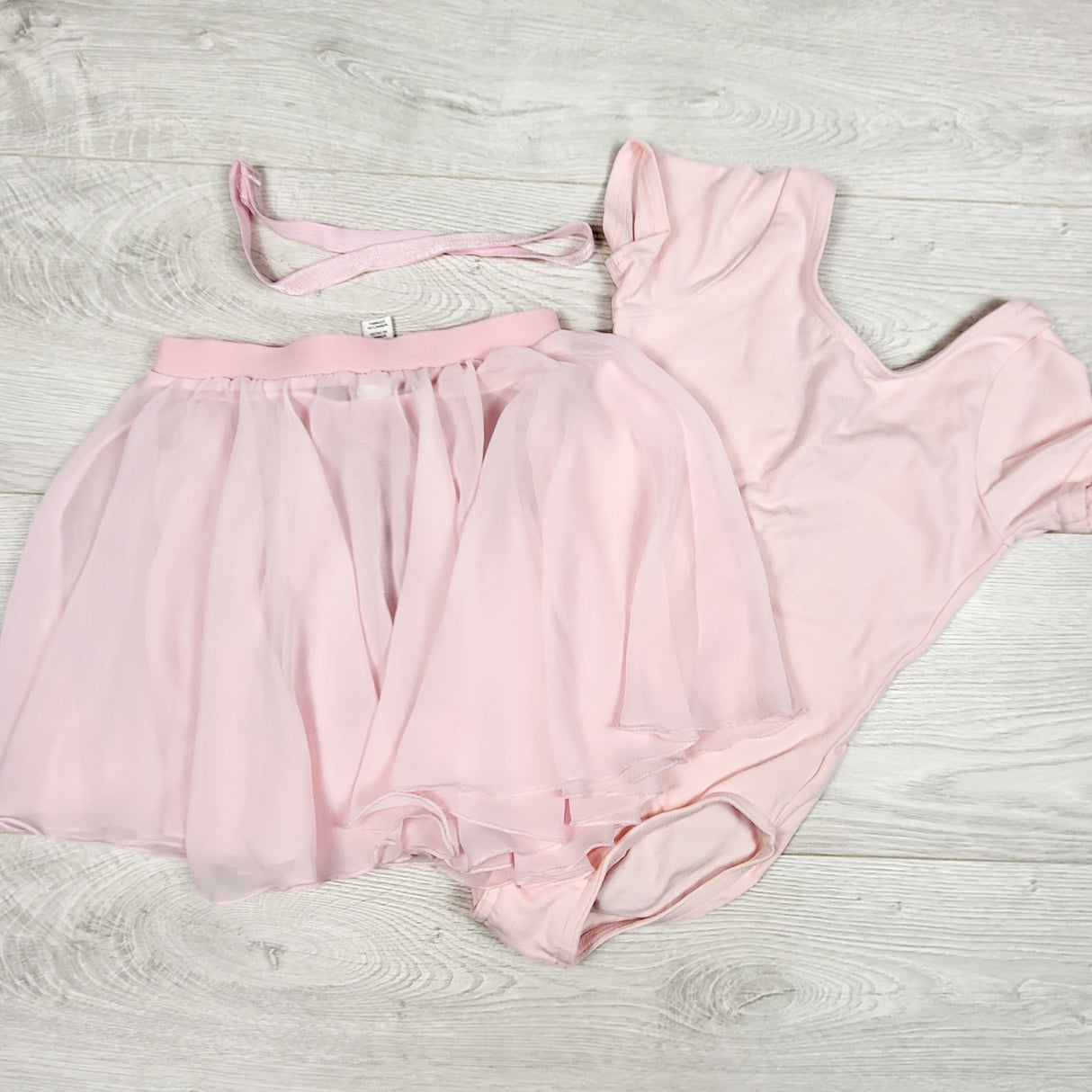 Mondor pink ballet set. Size 6X/7