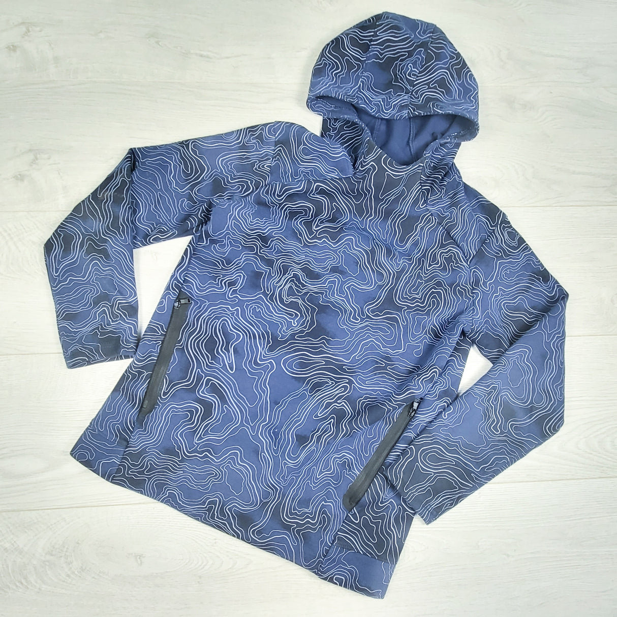 Old Navy navy patterned pullover hoodie. Size 10/12