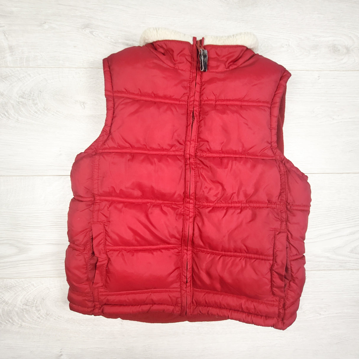 Gymboree red fleece lined puffer vest. Size 5/6- AS IS