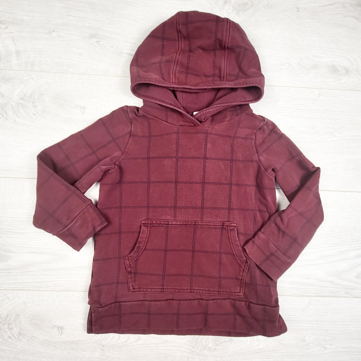 Peekaboo Beans burgundy checked pullover hoodie. Size 3T