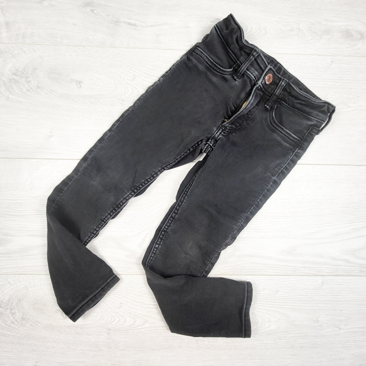 H and M black skinny jeans. Size 3/4T