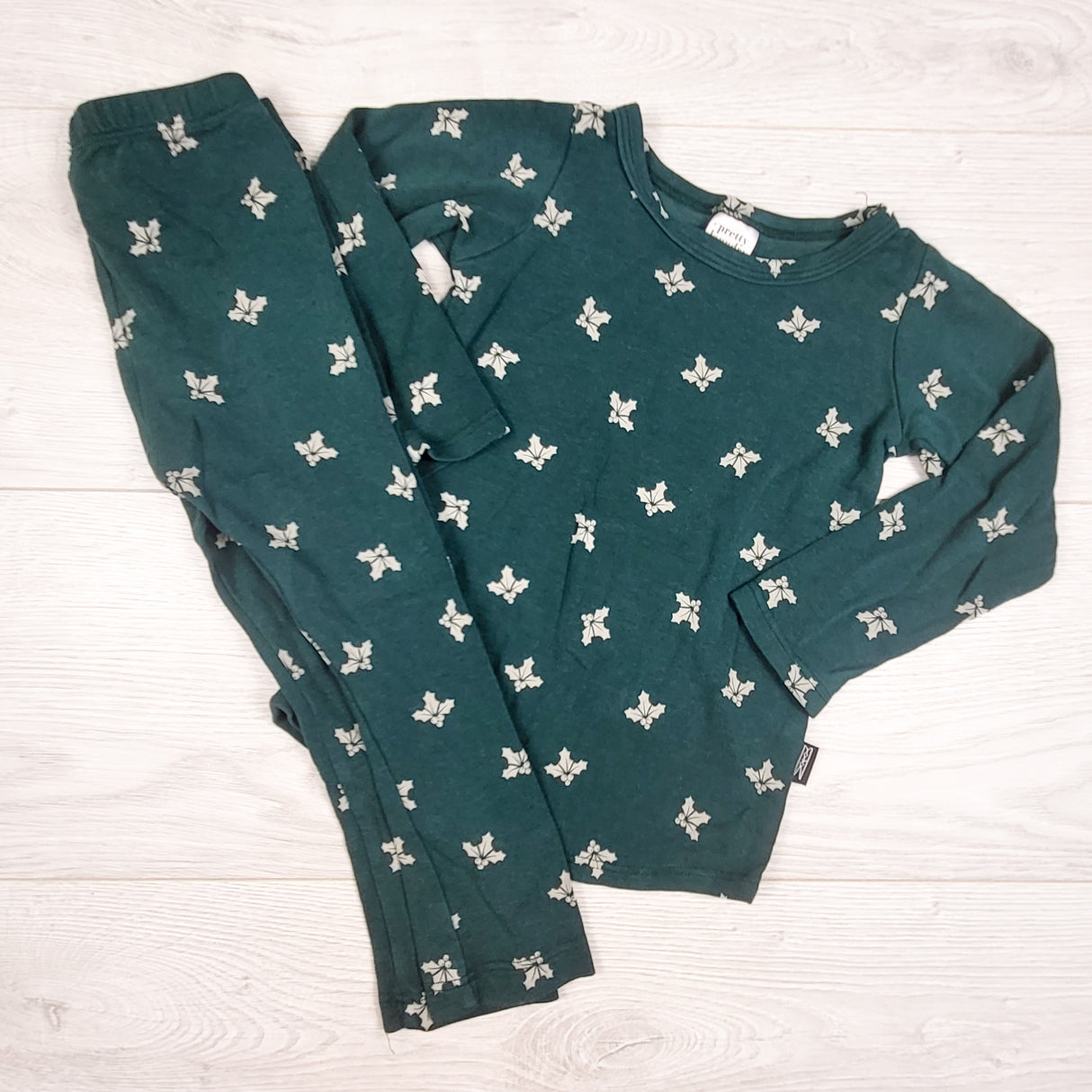 Pretty Laundry (Little and Lively) green holly print 2pc bamboo blend PJs. Size 18-24 months