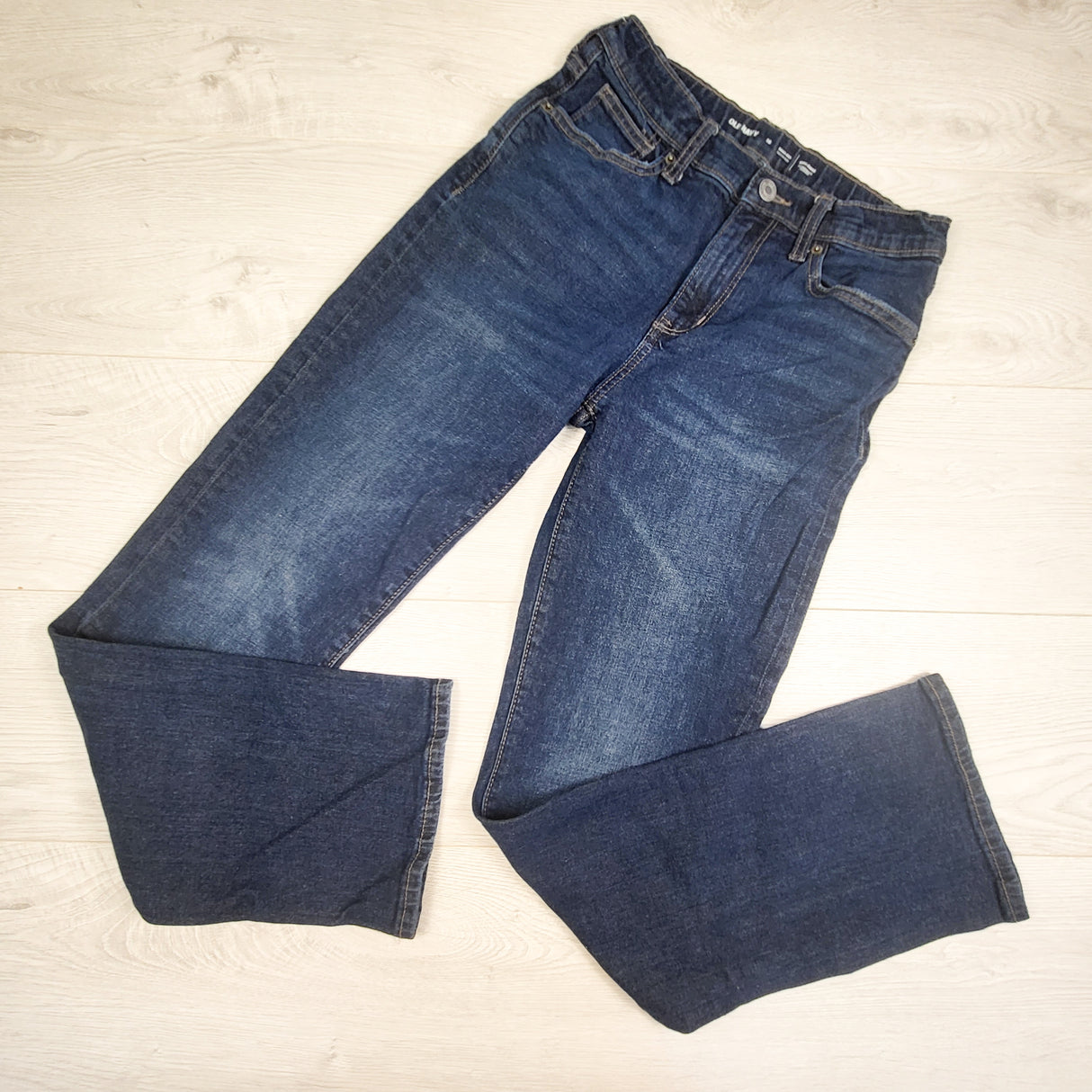 Old Navy dark wash boot cut jeans. Size 16