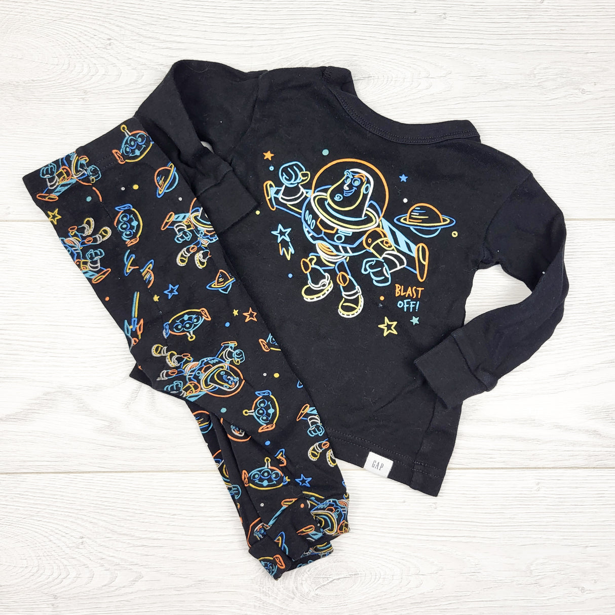 Gap x Pixar black 2pc organic cotton Toy Story PJs. Size 6-12 months