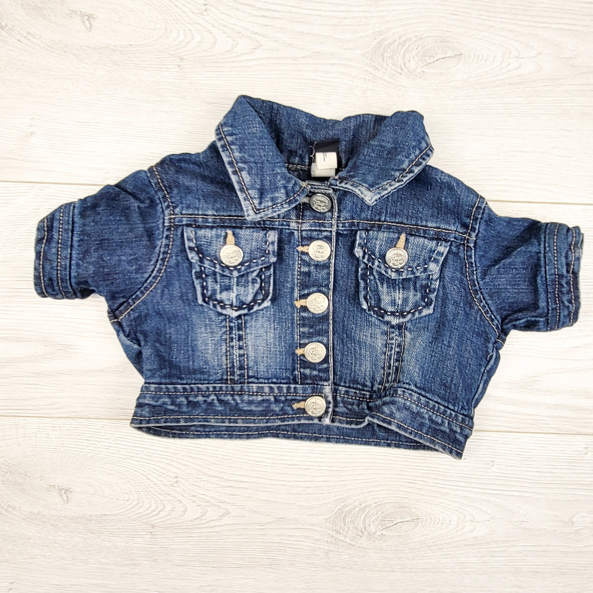 Gap cropped denim jacket. Size 3T