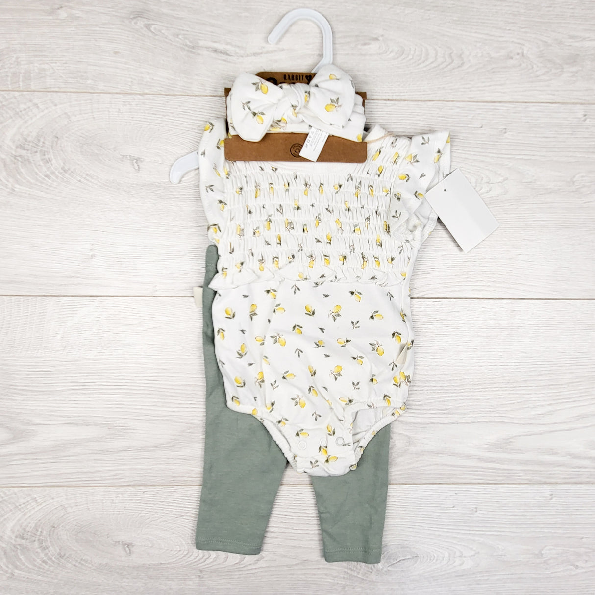 NEW - Rabbit + Bear 3pc set with lemons. Size 0-3 months