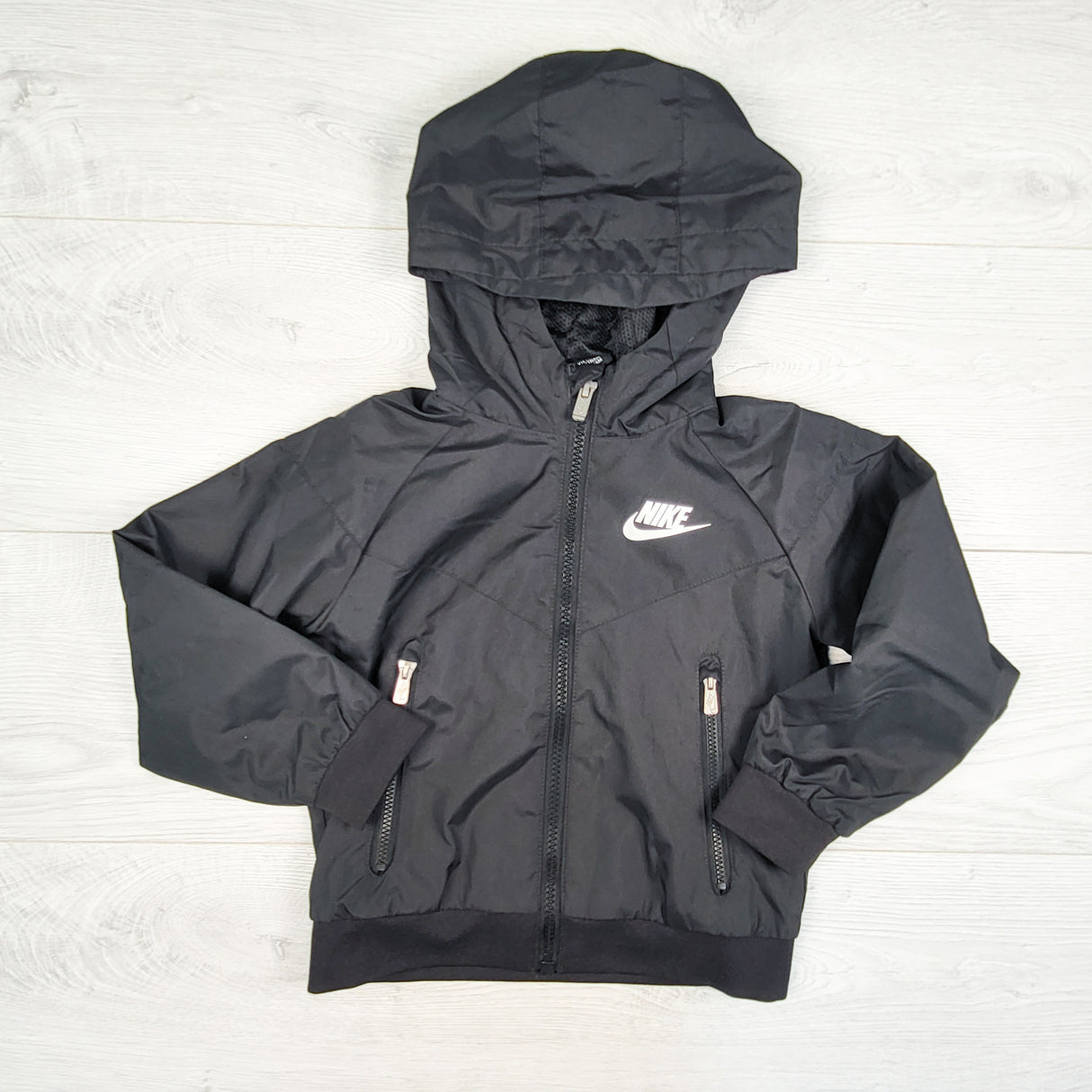 Nike black hooded Windrunner Repel jacket. Size 3T