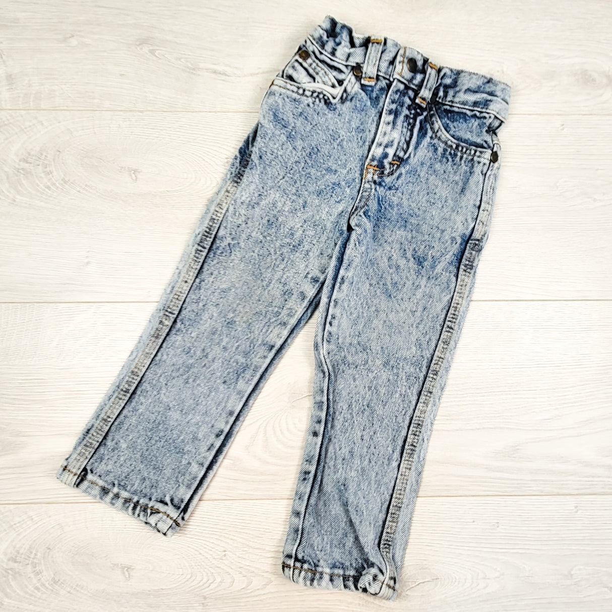 Vintage 1980s Fiction acid wash jeans. Size 3T
