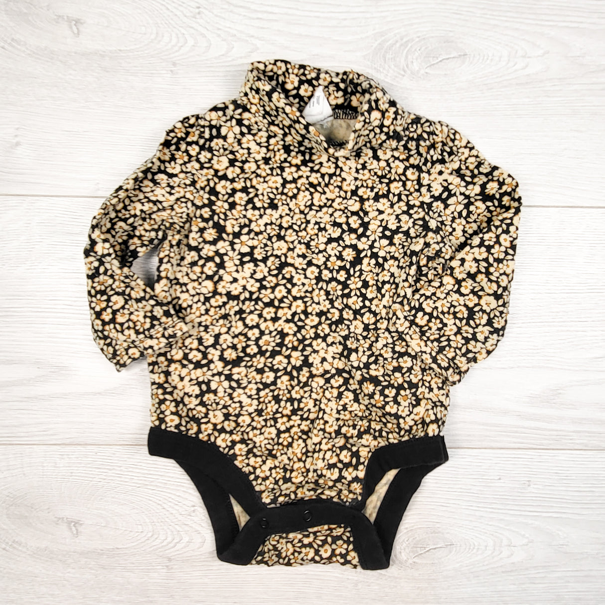 Gap floral print mockneck bodysuit. Size 3-6 months