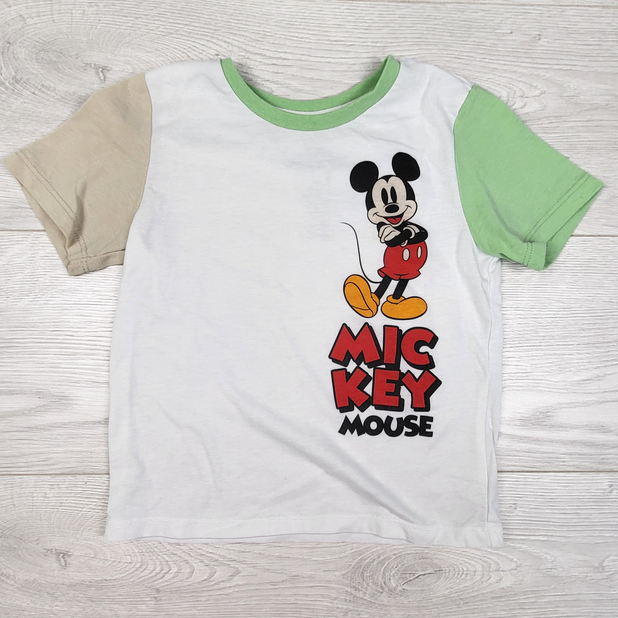 Disney Junior white colour block Mickey Mouse t-shirt. Size 4T