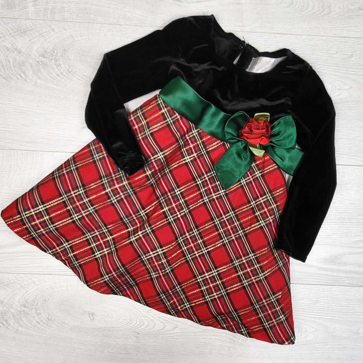 Marc and Maddie black and plaid special occasion dress. Size 12-18 months