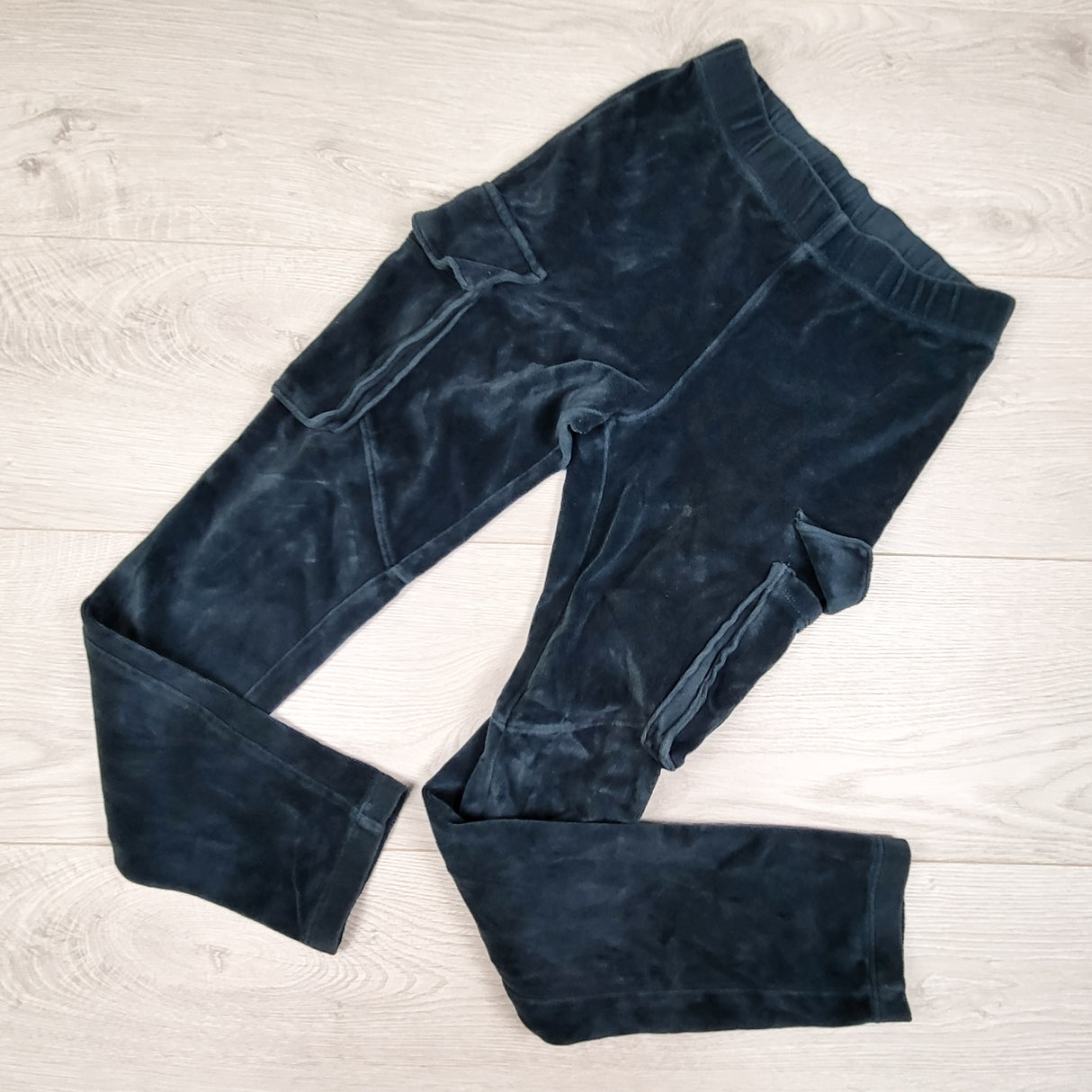 Tea Collection teal velour cargo leggings. Size 10