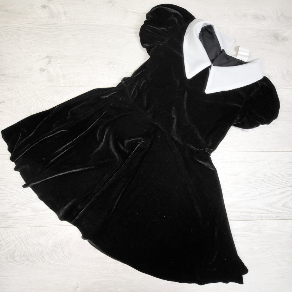 Black collared velvet "Wednesday" style dress. Size 8-10 Years - AS IS