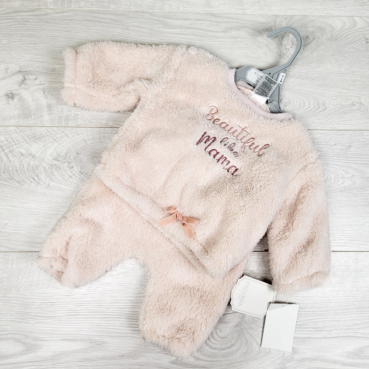 NEW - Kyle and Deena pink faux fur "Beautiful Like Mama" 2pc set. Size 0-3 months